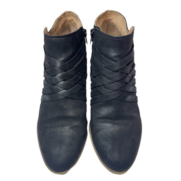 Black Ankle Boots Womens Sz 9 Strappy Lifestride Prairie Low Block Heel • EUC - Picture 2 of 8